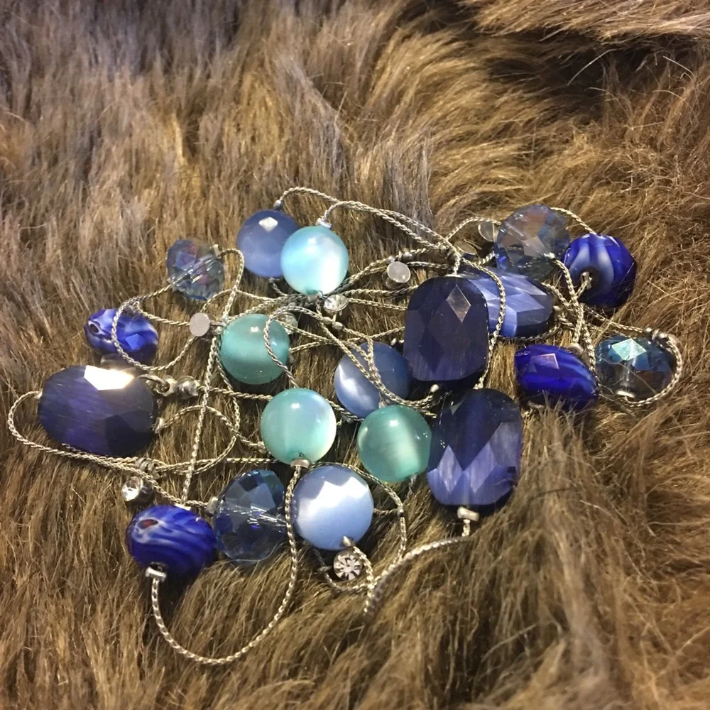 Blue tone glass beaded silver tone chain necklace